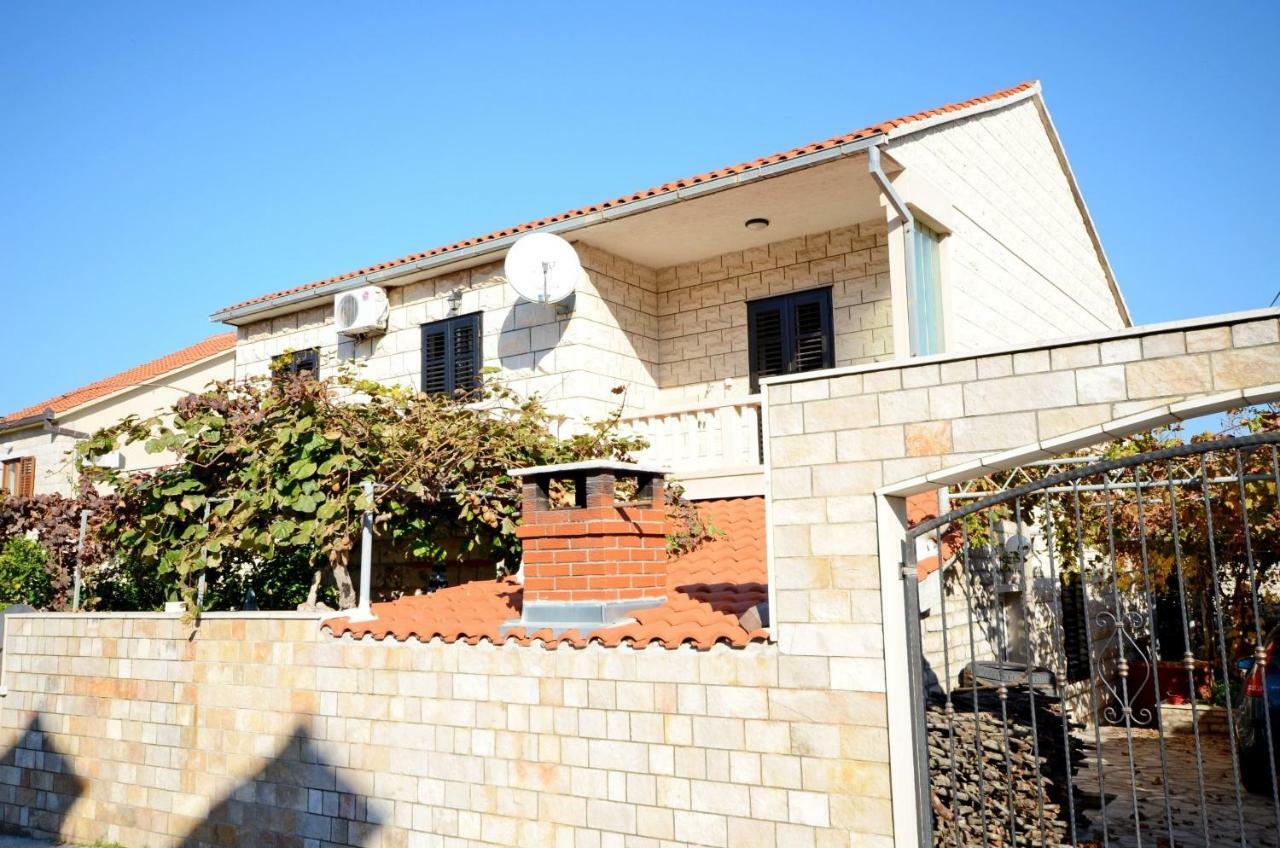 Apartment Jerka ซูเปตาร์ ภายนอก รูปภาพ