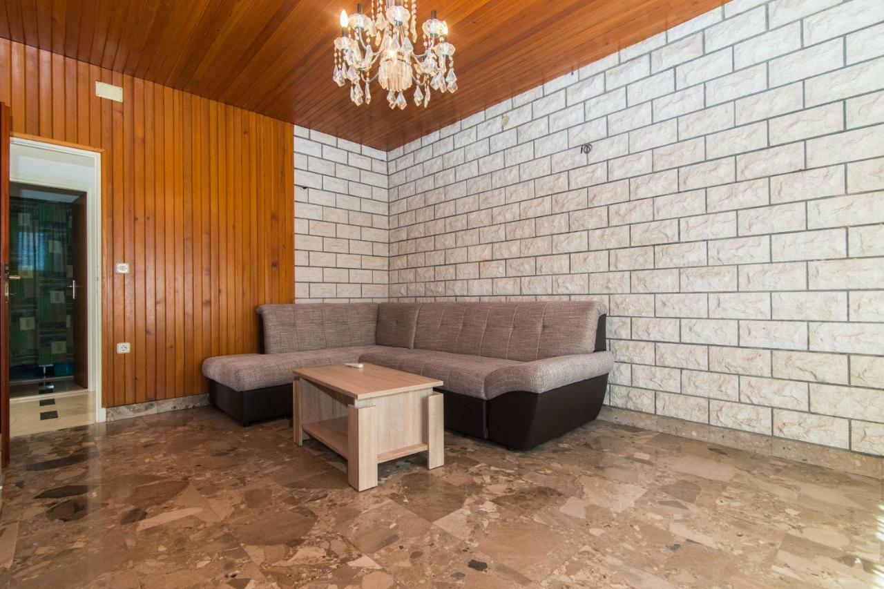Apartment Jerka ซูเปตาร์ ภายนอก รูปภาพ